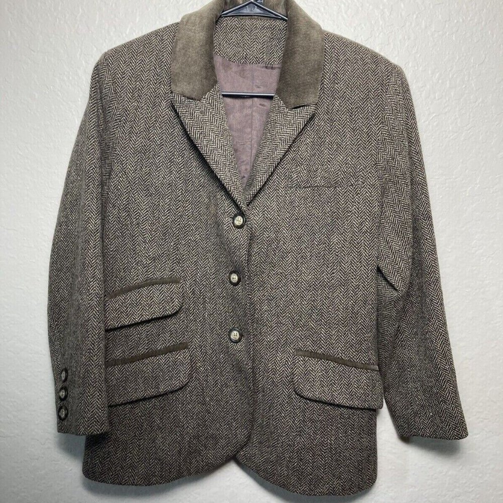 Burberry Burberrys of London Vintage Women's Wool and Cashmere Jacket Tan